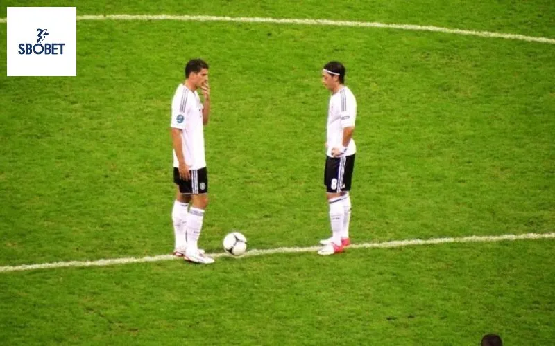 Kèo giao bóng trước